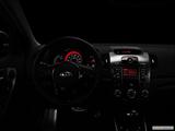  Centered wide dash shot photo